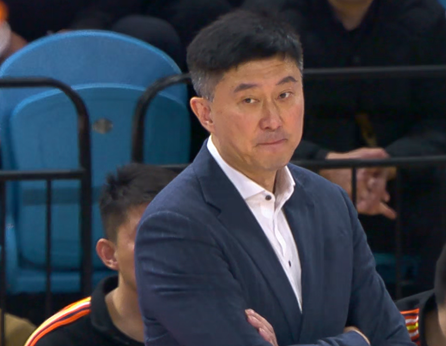 乐鱼体育app下载-深圳队锋线小将感恩杜锋：杜导水平CBA顶尖，教练会了我很多