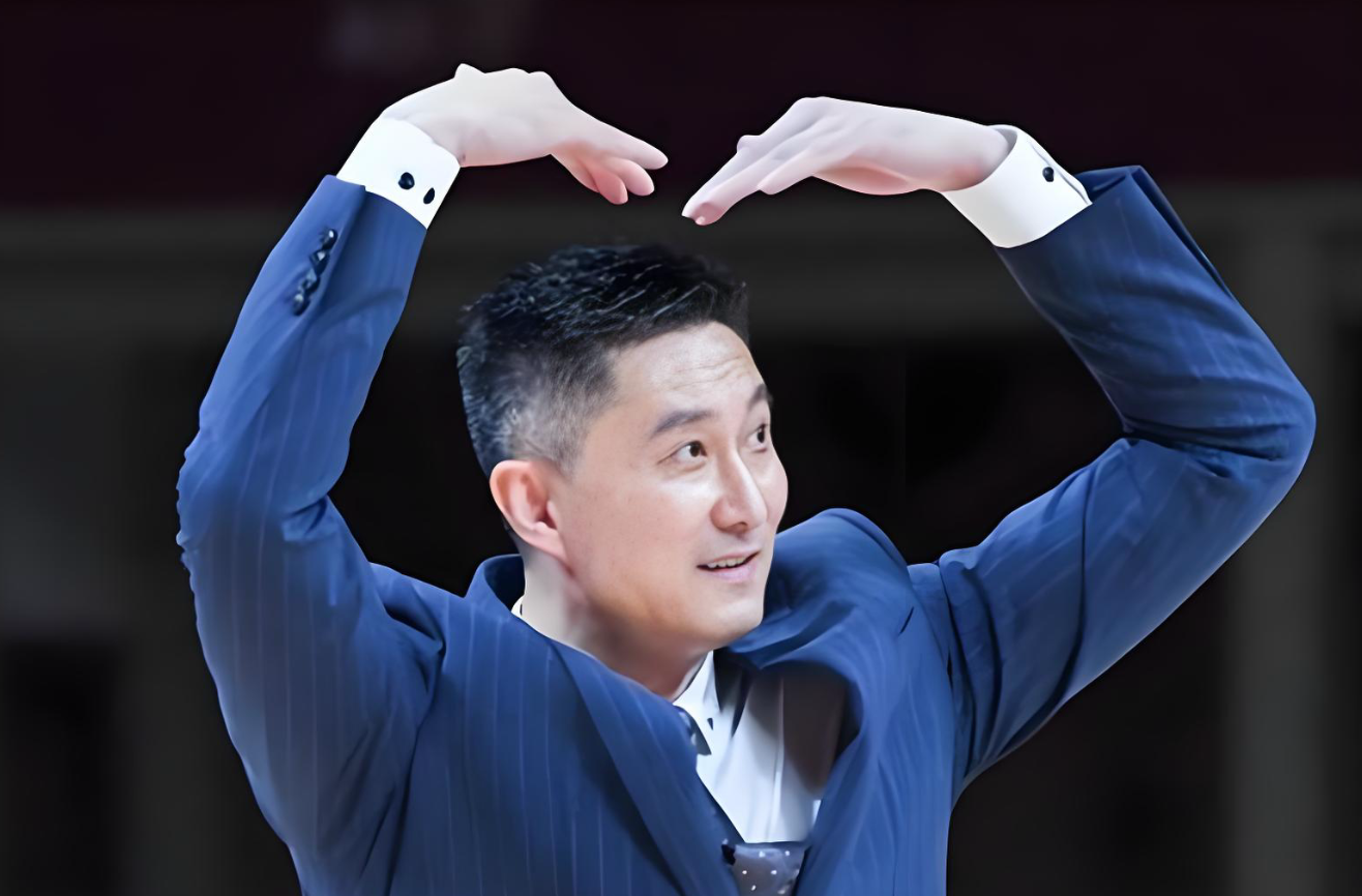 乐鱼体育app下载-深圳队锋线小将感恩杜锋：杜导水平CBA顶尖，教练会了我很多