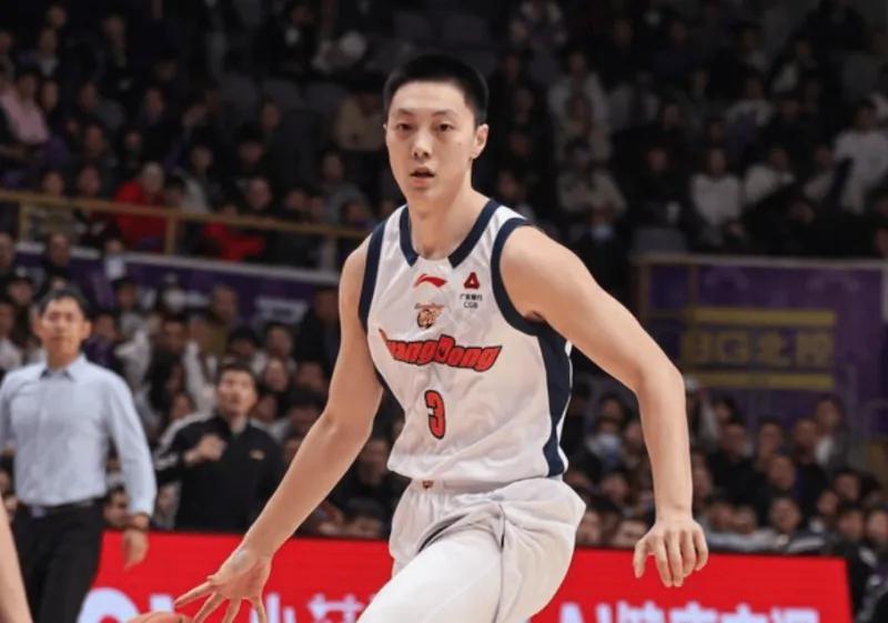 乐鱼体育-广东87-71同曦2喜2忧！胡明轩+焦泊乔复苏，杜润旺防守仍差！
