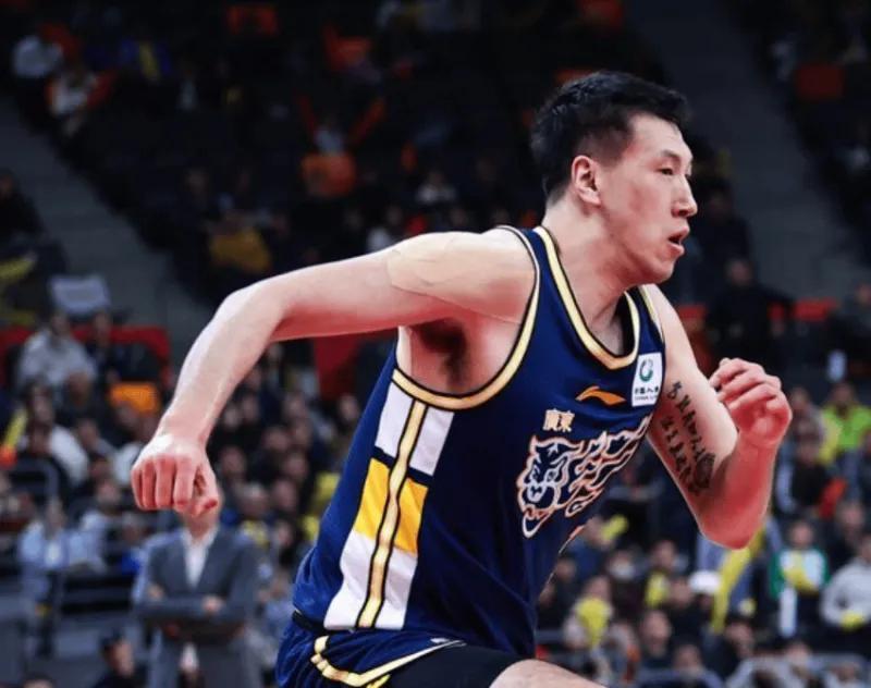 乐鱼体育-广东87-71同曦2喜2忧！胡明轩+焦泊乔复苏，杜润旺防守仍差！