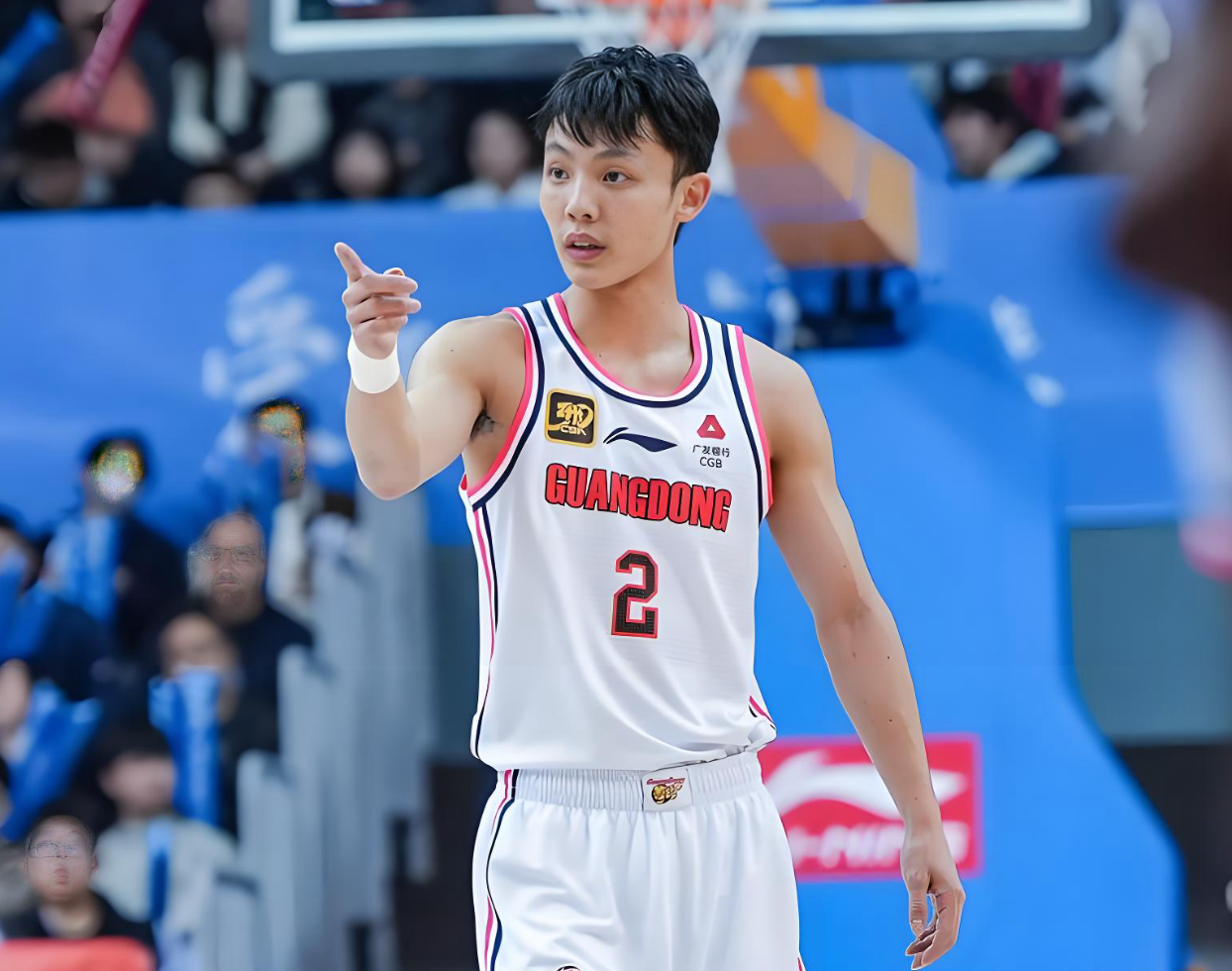 乐鱼体育-充分认可，奎因大赞徐杰！