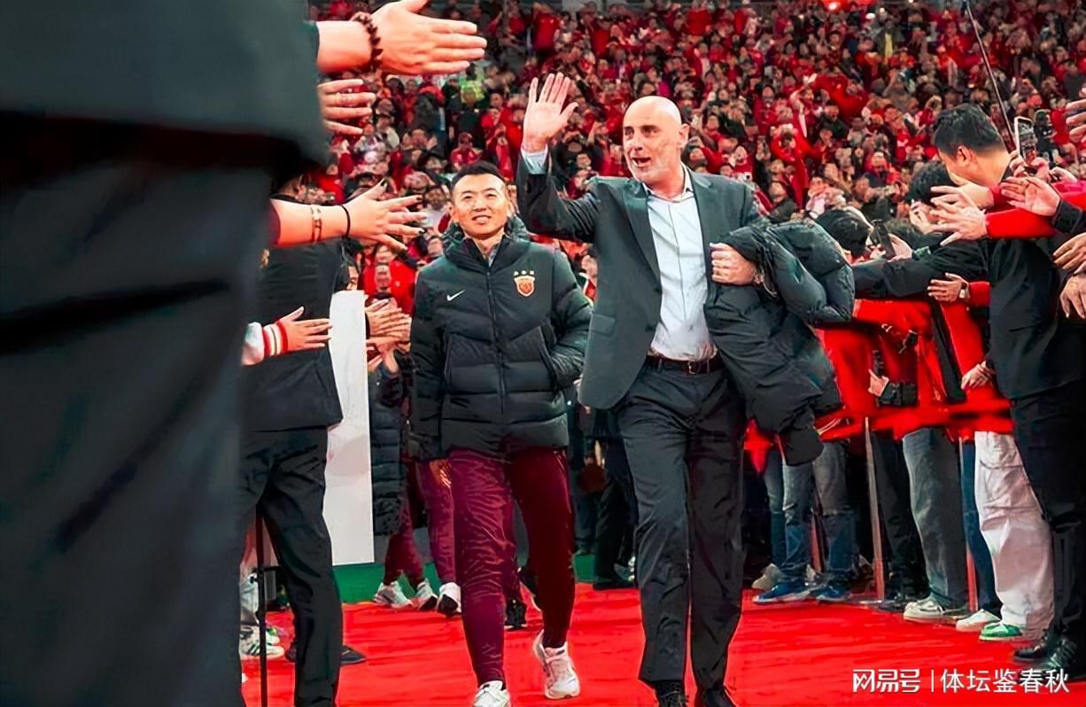 乐鱼体育登录入口-中超不好踢！澳洲教头水土不服，国安海港浙江3队主帅谁先下课？
