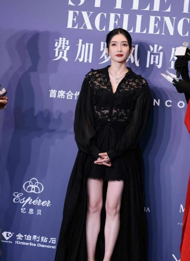乐鱼体育官方入口-江疏影海外产子风波升级，遭正房儿子当众羞辱？王传君的话应验了